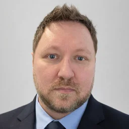 CEO & Osnivač